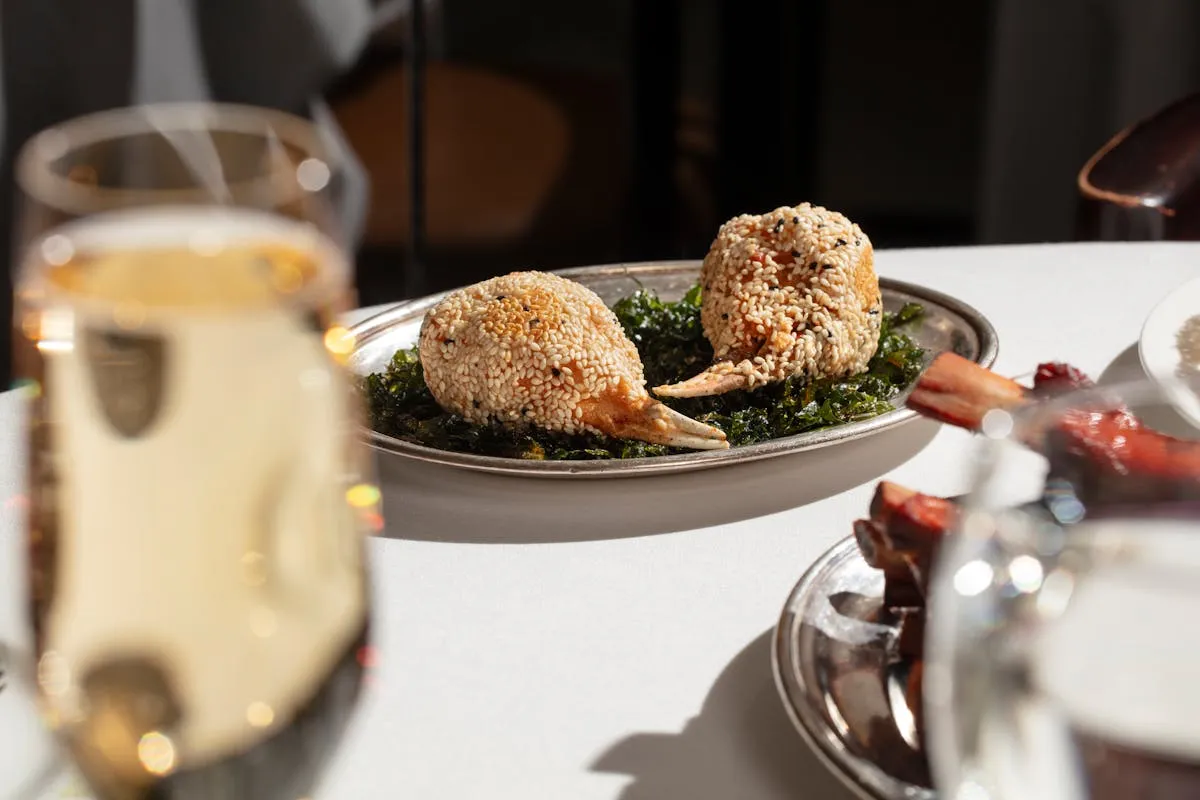 Glazed Prawns with Walnuts