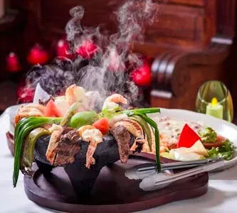 Molcajete Los Amigos