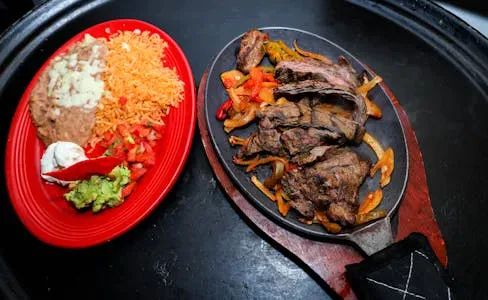 Fajitas Los Amigos w/Steak