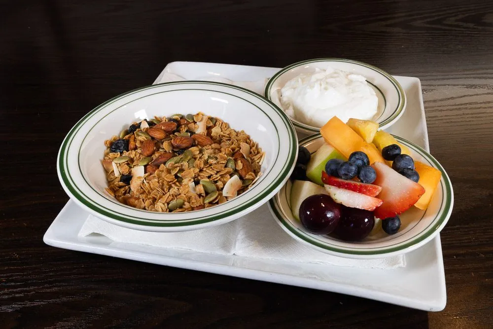 Granola & Yogurt