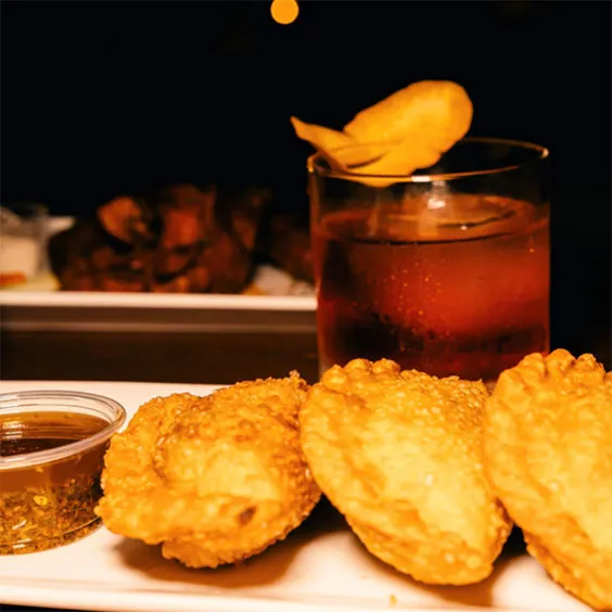 Tres Empanadas