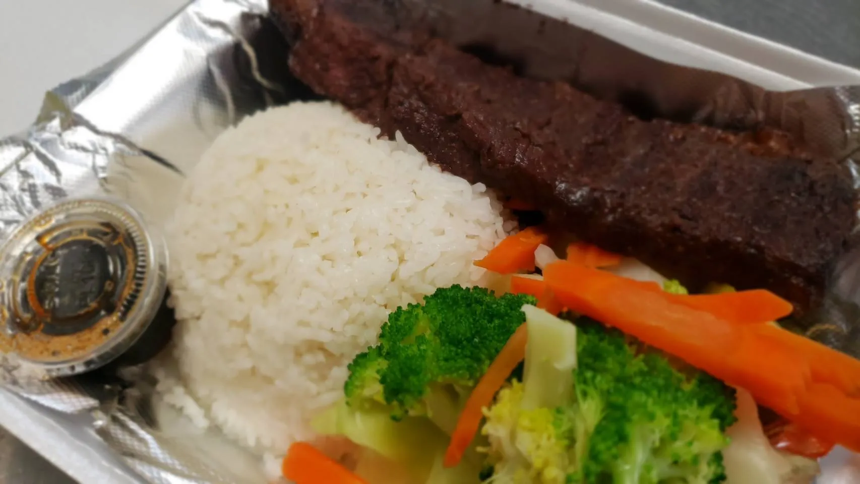 S6. Beef Teriyaki with soup, salad