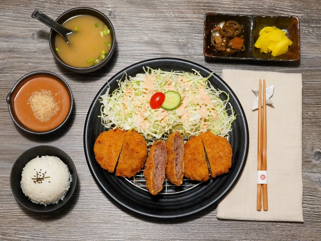 Hamburg Beef Katsu
