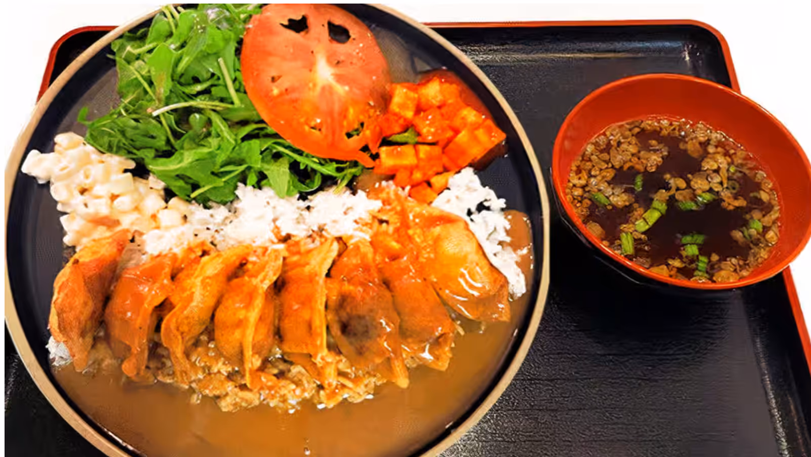 Kimchi Mandu Curry Plate