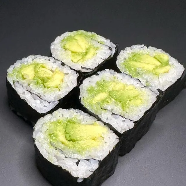 Avocado Roll 5pcs