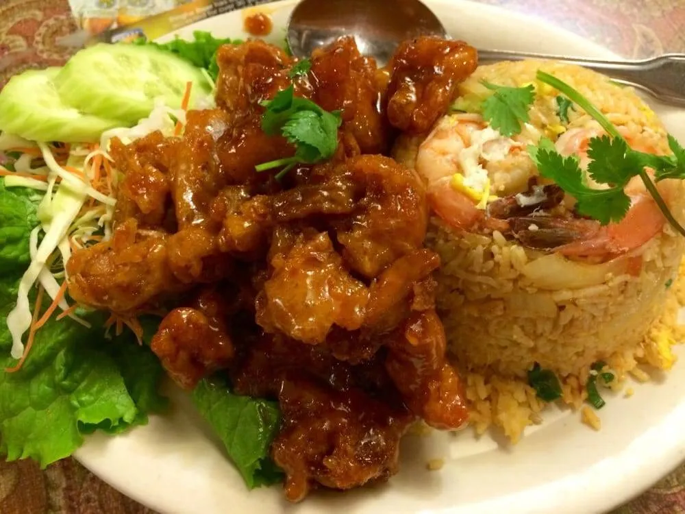 Shrimp With Cashew Nuts & Dried Chili