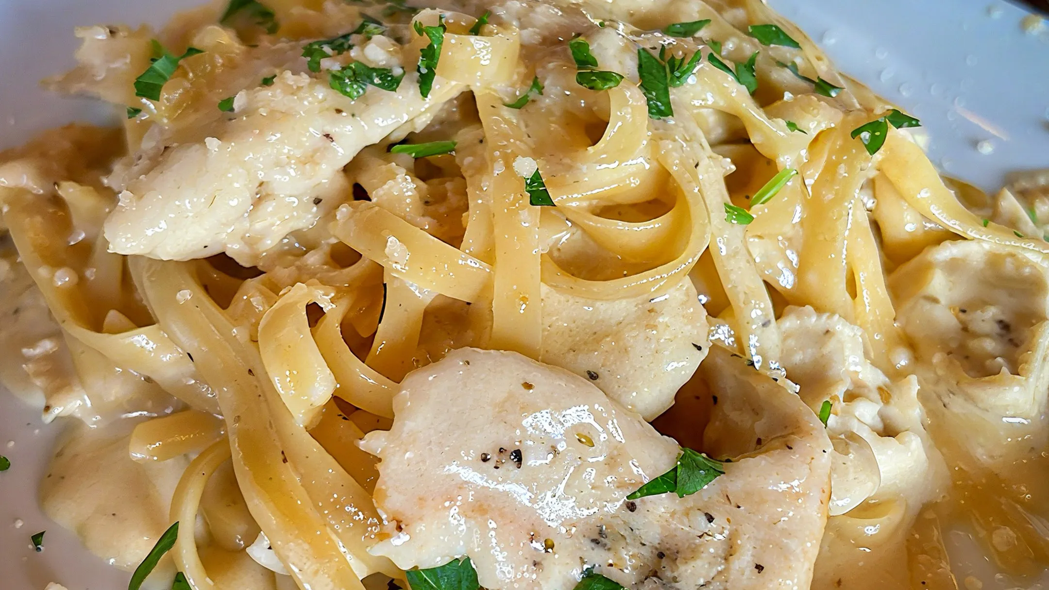 Fettuccine Alfredo