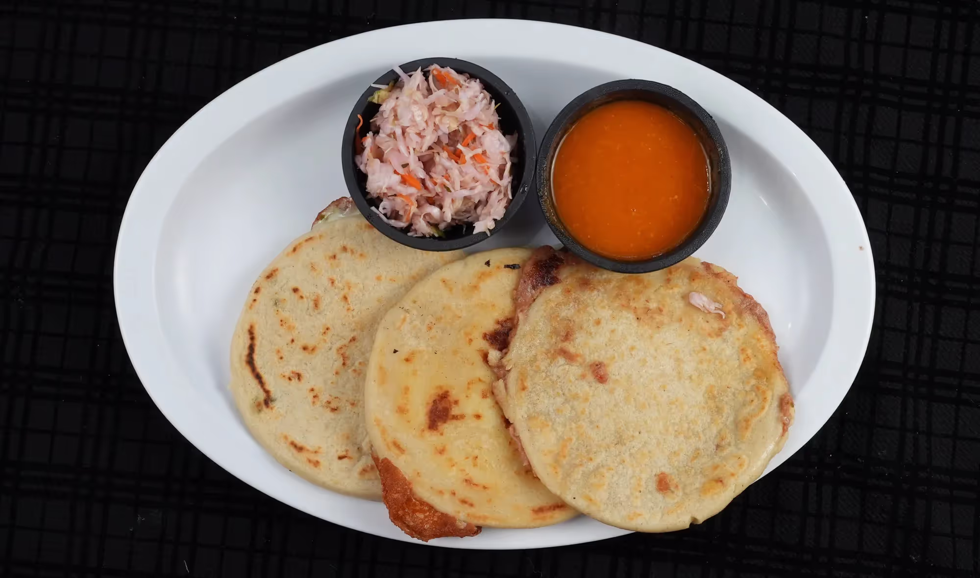 PLATO DE PUPUSAS
