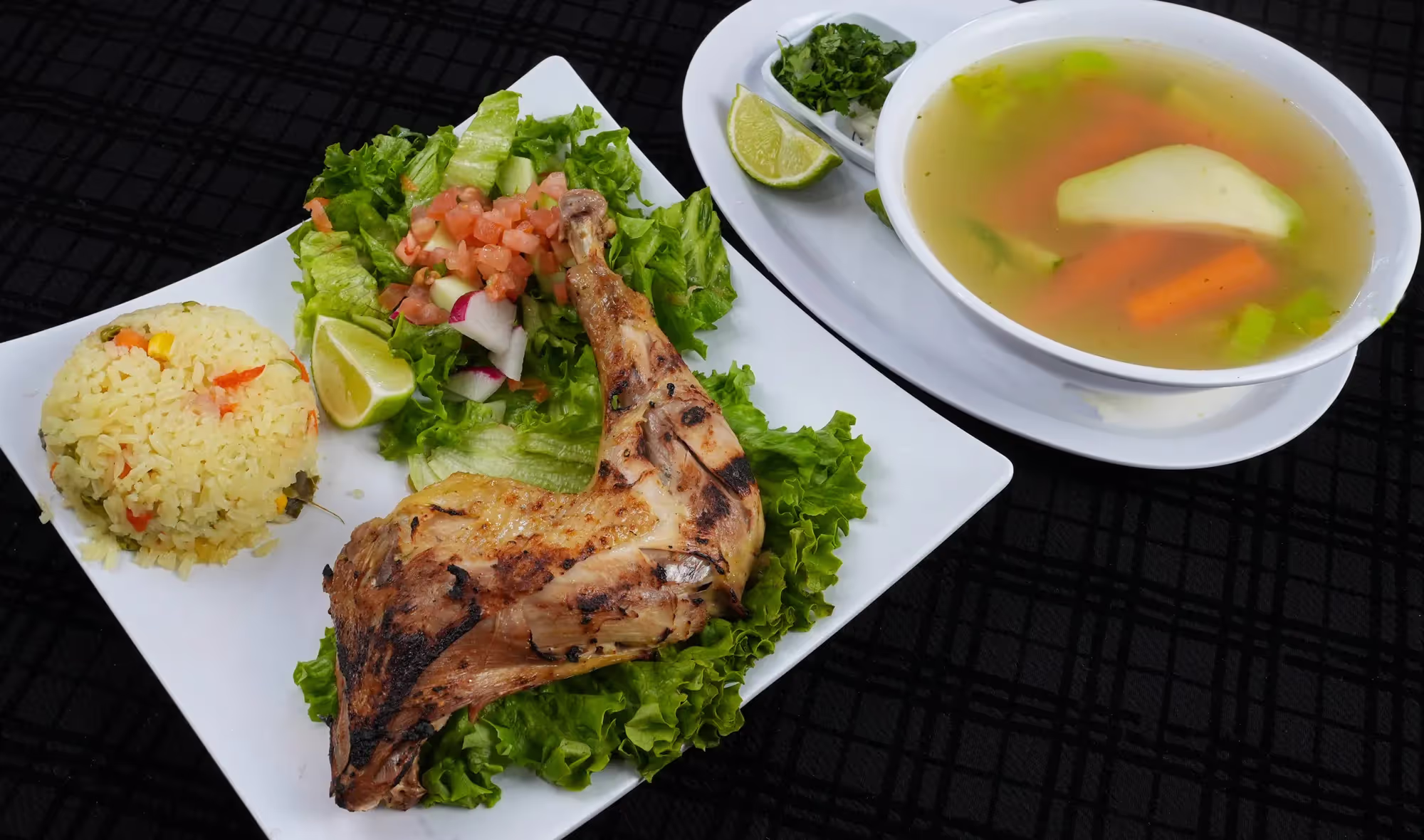 CALDO DE GALLINA