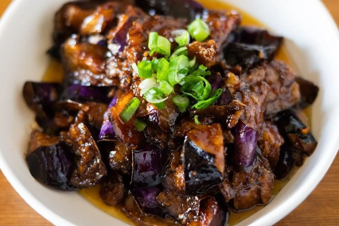 Eggplant w/ Garlic Sauce