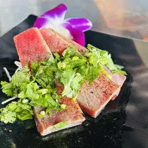 Cajun Tuna Carpaccio (6pcs)