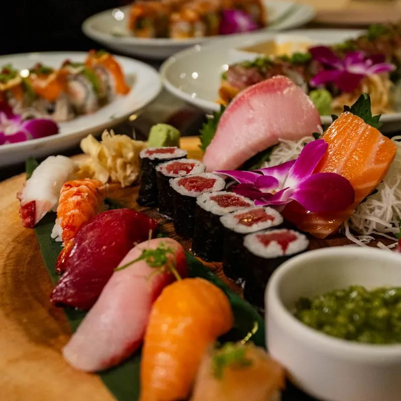 Sushi & Sashimi Combo