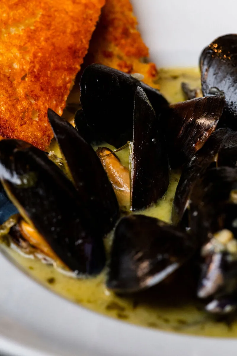 Coconut Thai Mussels