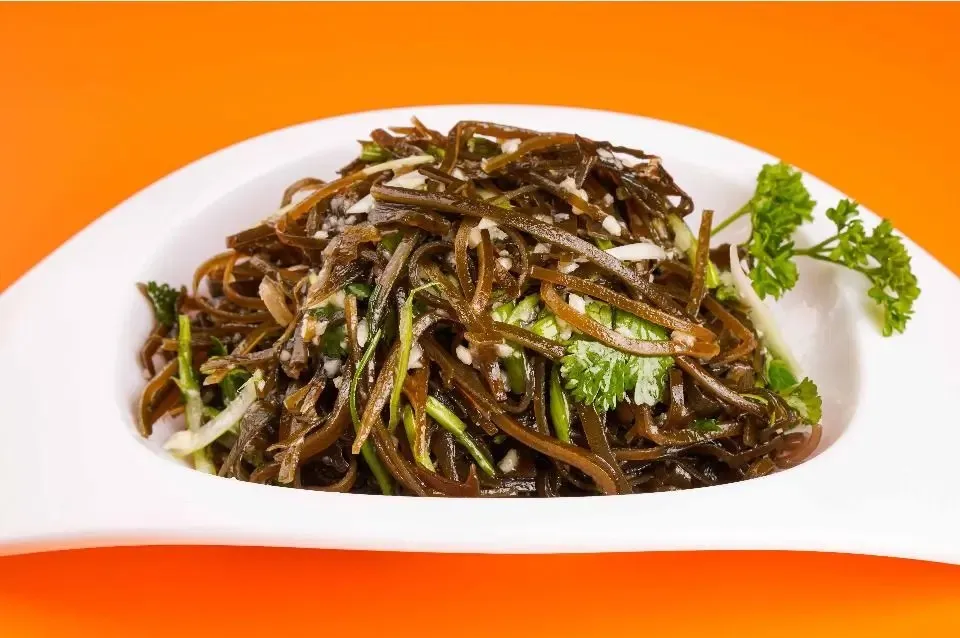 Garlic Seaweed Salad