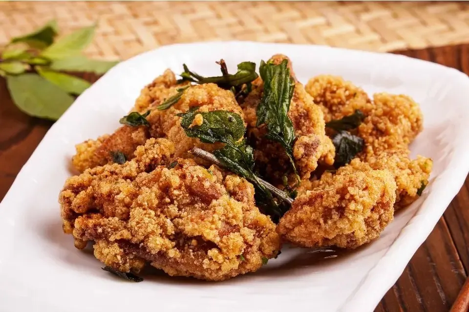 Popcorn Chicken with Basil