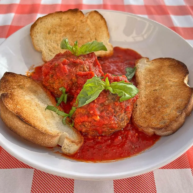 Meatballs in tomato sauce
