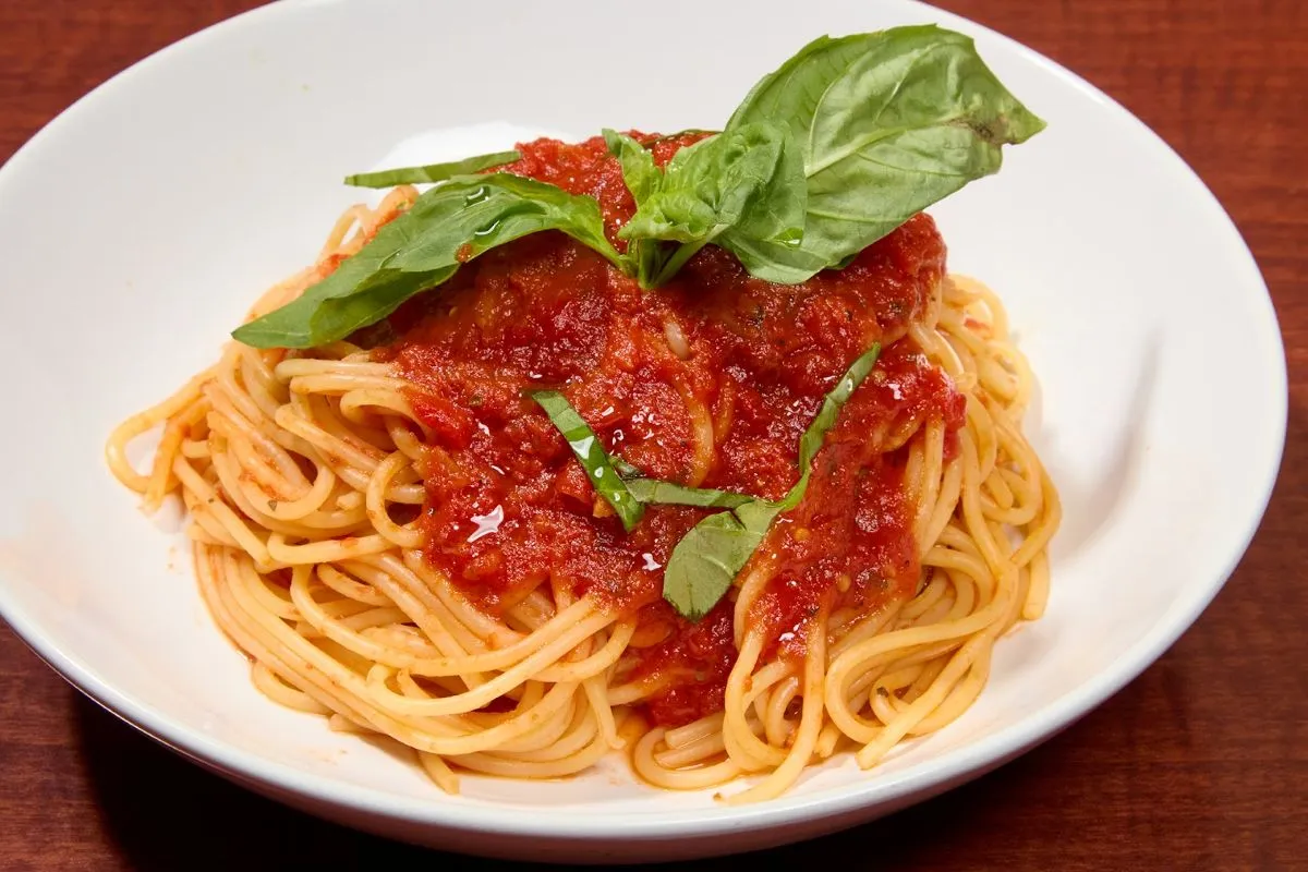 Spaghetti in tomato sauce