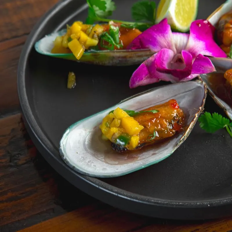 Yellow Curry Mussels