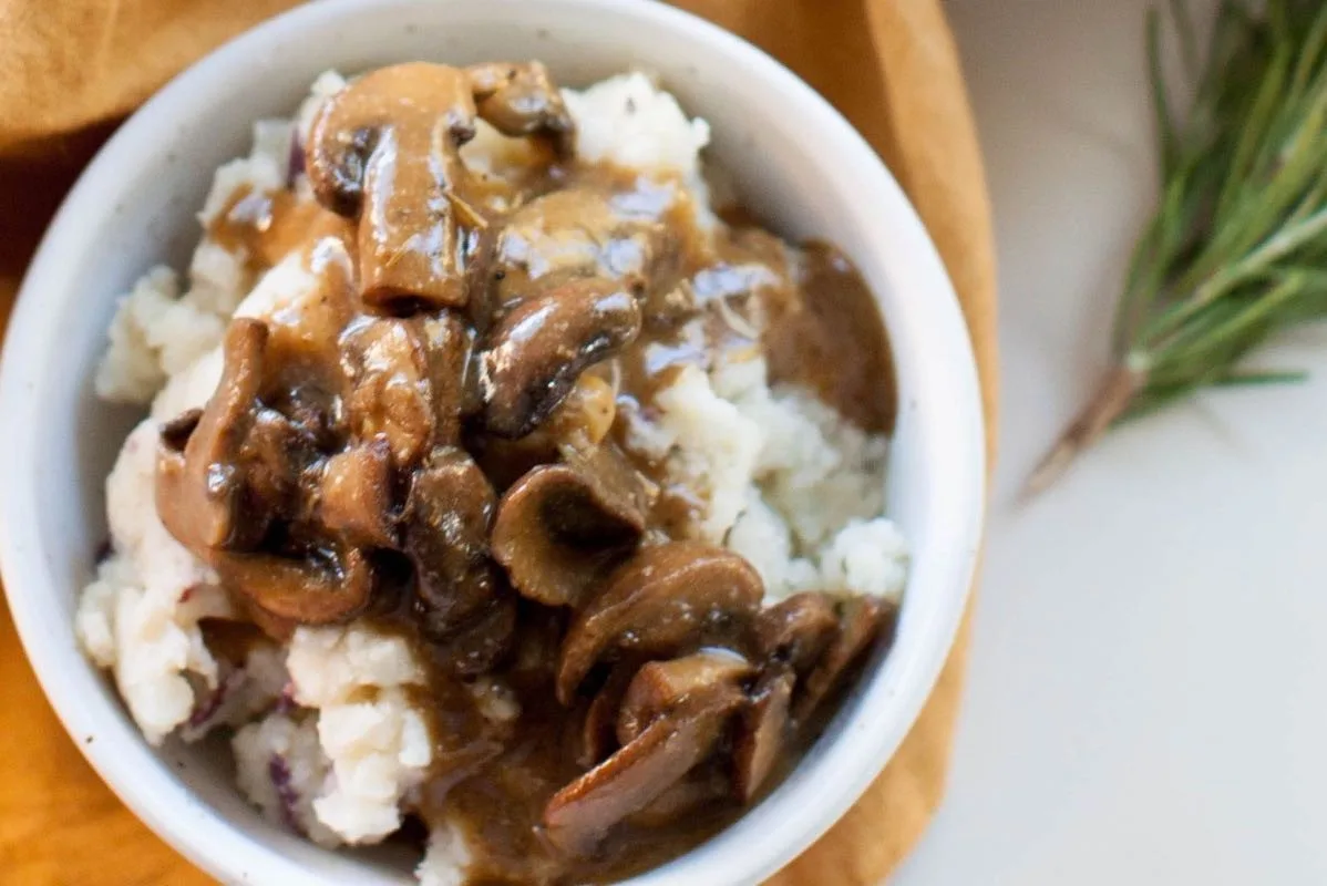 Mini Mashed Potatoes & Gravy